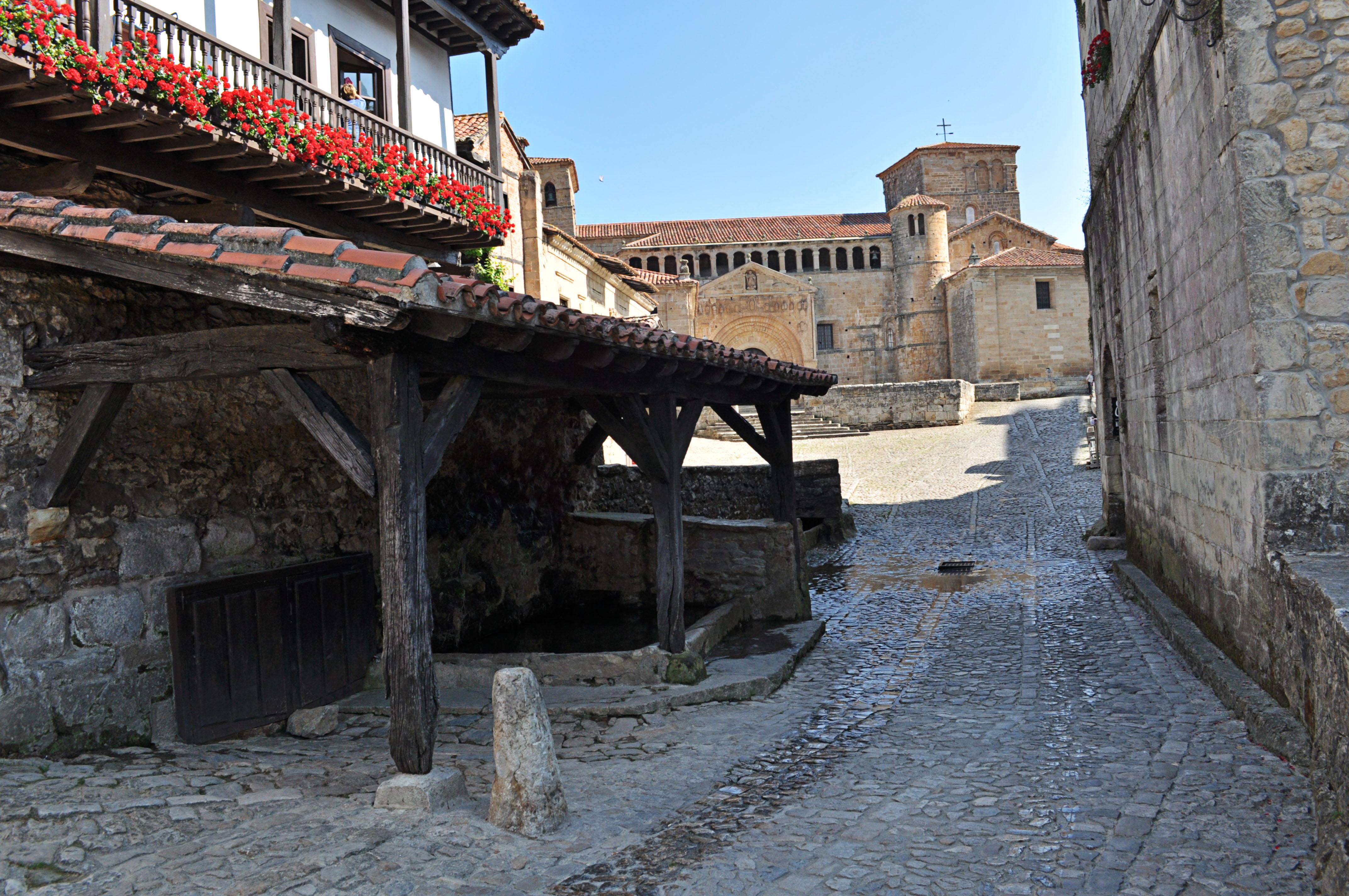 Hotel Santillana Santillana del Mar Exterior photo