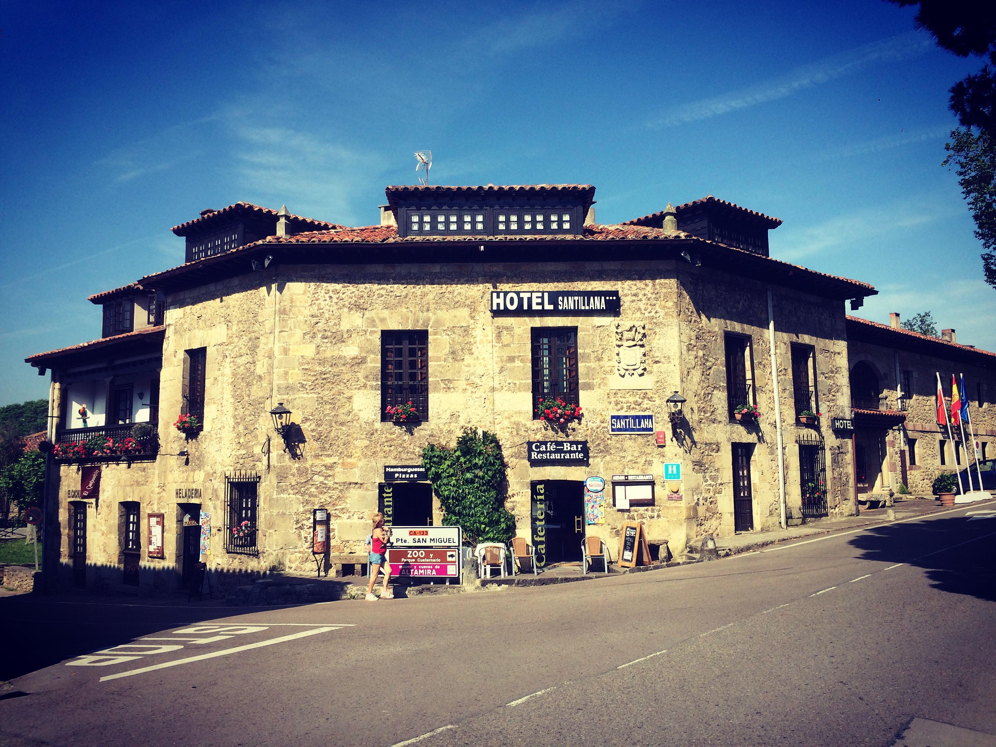 Hotel Santillana Santillana del Mar Exterior photo