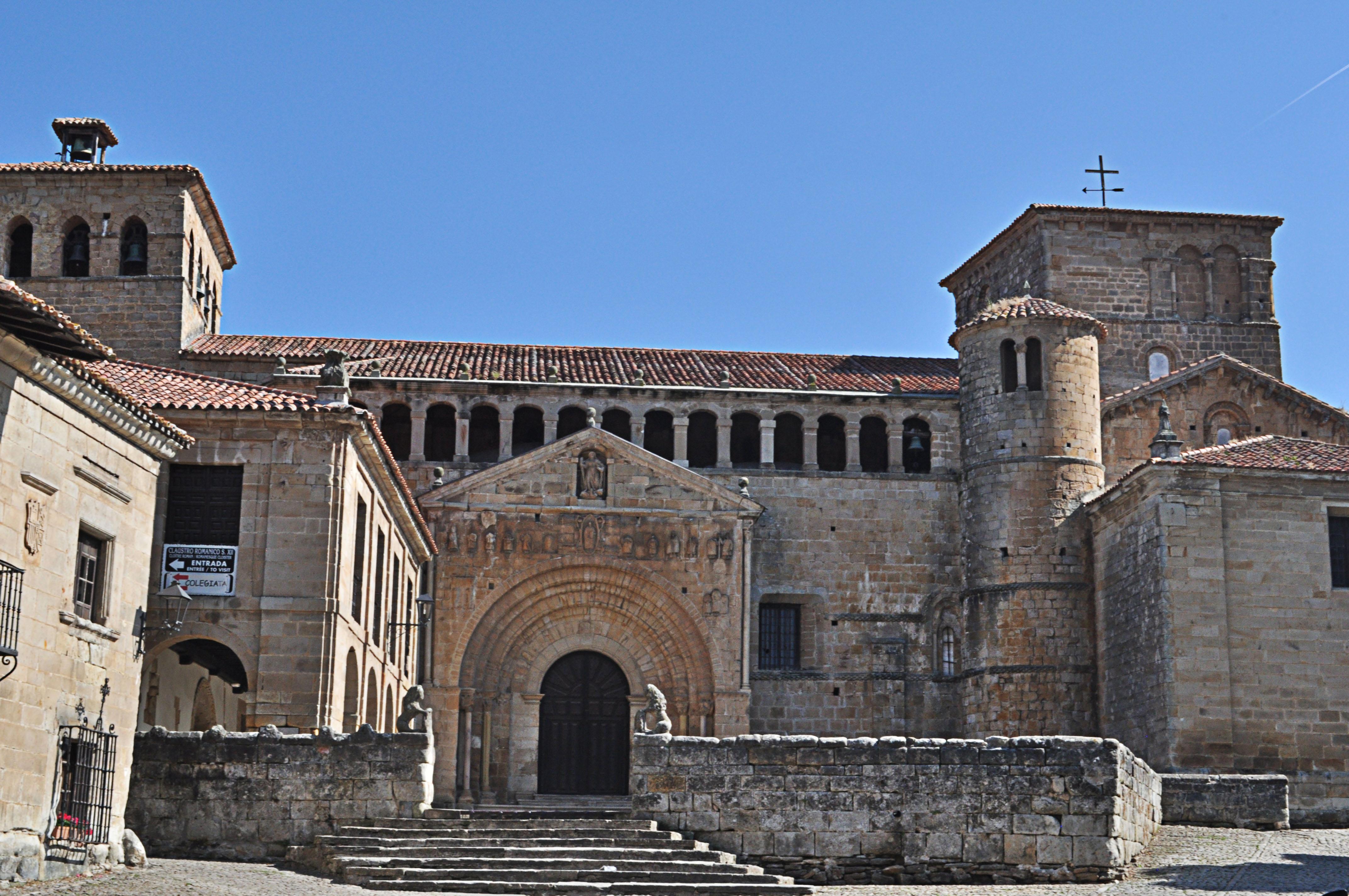 Hotel Santillana Santillana del Mar Exterior photo